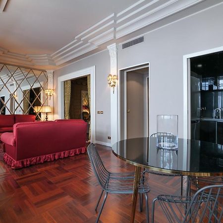 Luxury Galleria Apt - Milan Duomo מראה חיצוני תמונה