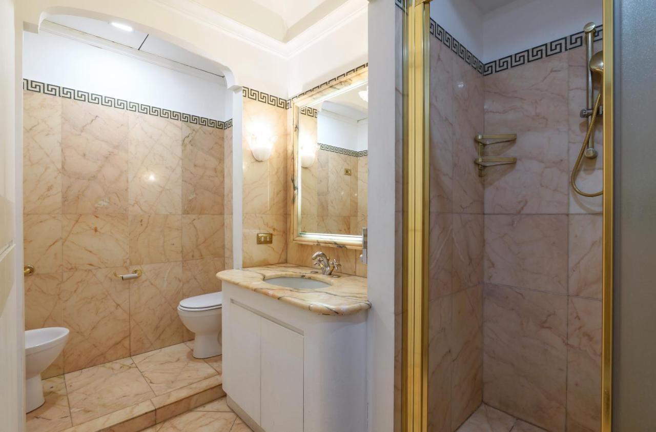 Luxury Galleria Apt - Milan Duomo מראה חיצוני תמונה